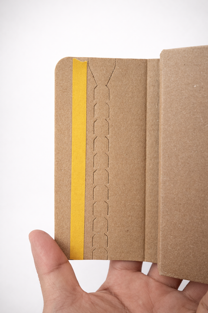 (VORBESTELLUNG) CardShield Schutzhülle (VERSAND AM 20. APRIL)